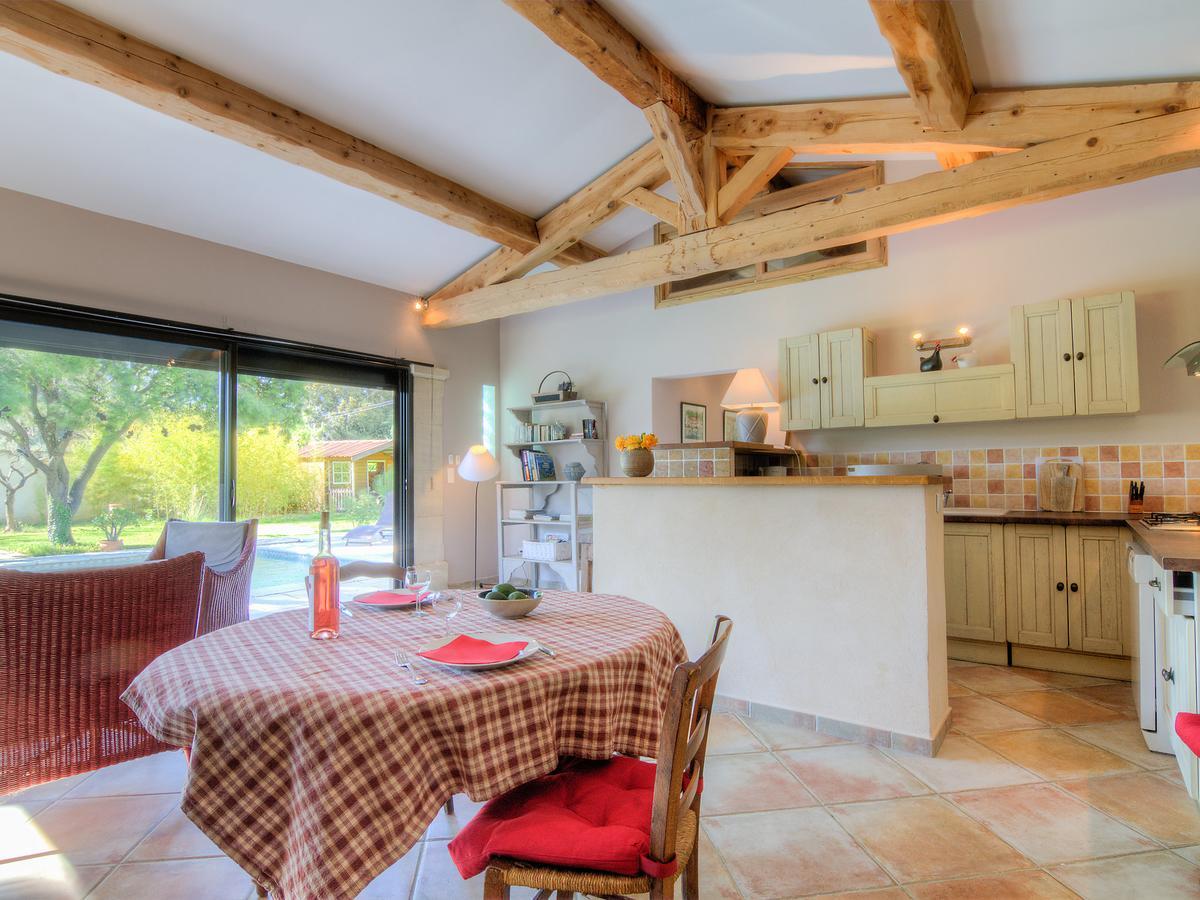 Holiday Home Bezert Carpentras Buitenkant foto