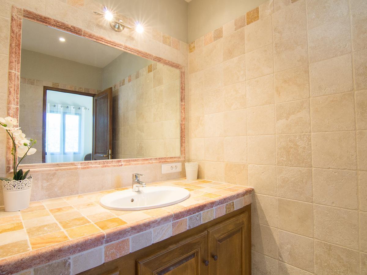 Holiday Home Bezert Carpentras Buitenkant foto