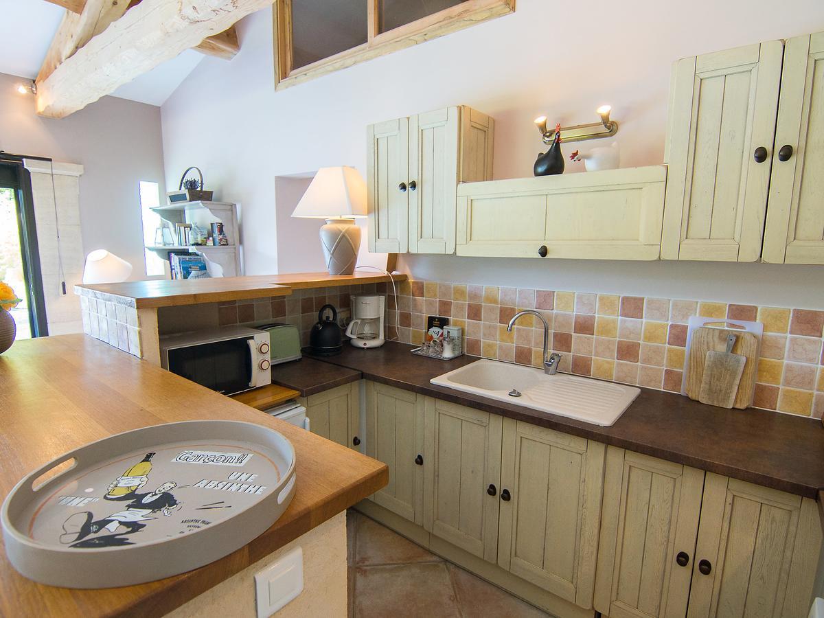 Holiday Home Bezert Carpentras Buitenkant foto