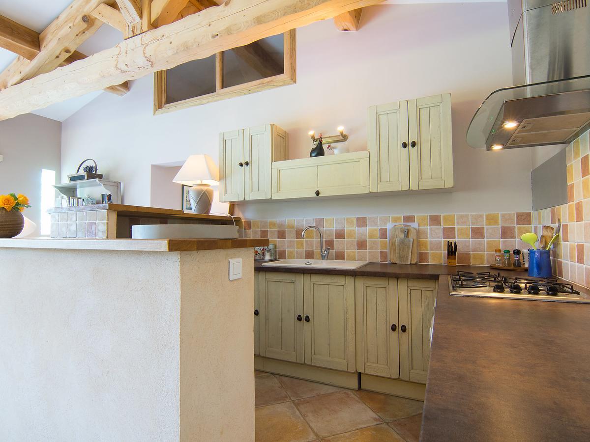 Holiday Home Bezert Carpentras Buitenkant foto